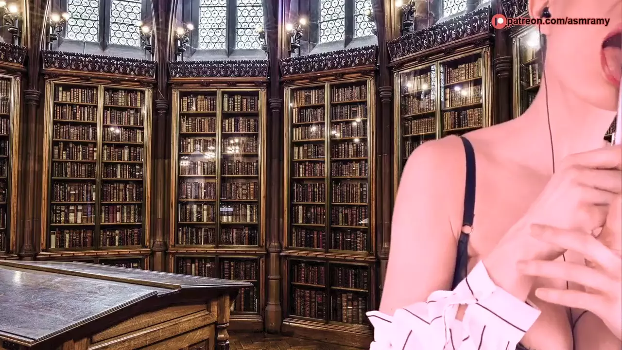 Vídeo ASMR de la sexy bibliotecaria Amy Naughty