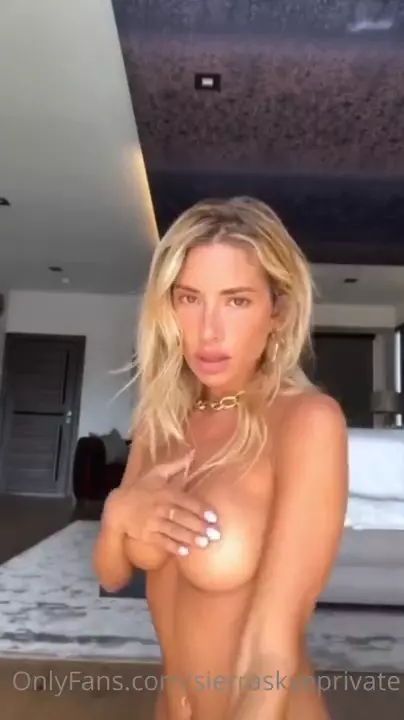 Sierra Skye se muestra sin ropa en video filtrado burlándose