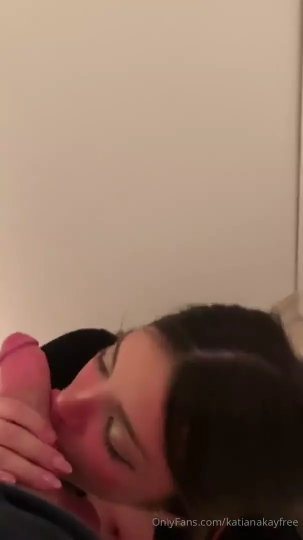 Vídeo filtrado de Katiana Kay haciendo una mamada en un juego de rol POV en Onlyfans