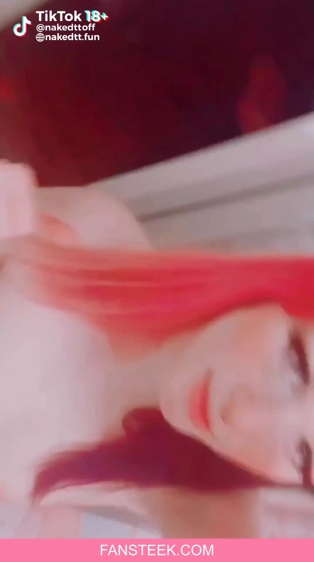 La cuenta de TikTok KittenWithDabs se utiliza para contenido para adultos