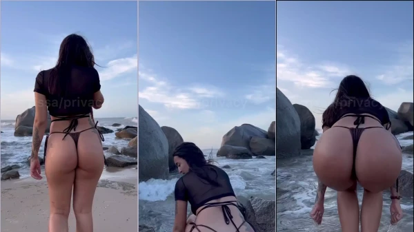 Rissa mostrando su gran culo en ajustado bikini