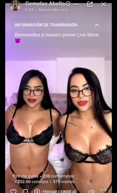 Hermanas gemelas Abello disfrutando de un juguete sensual y mostrando mucha ferocidad