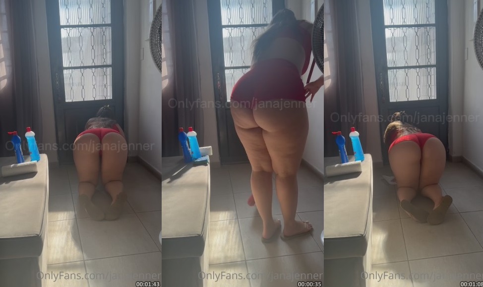 Jana Jenner, una mujer sexy y plena, limpiando en casa en shorts ajustados