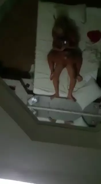 Rosana Menezes practica sexo intenso con su pareja en el motel