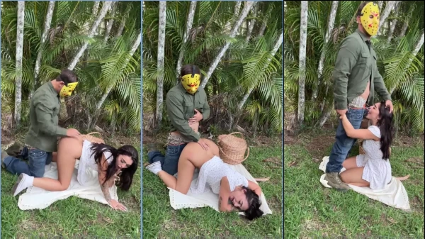 Se filtra un vídeo íntimo de Emily Rinaudo en un picnic - Vídeos Xxx | PornoPerso.com